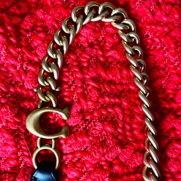 Coach shoulder bag on chain - Picture 13 of 16